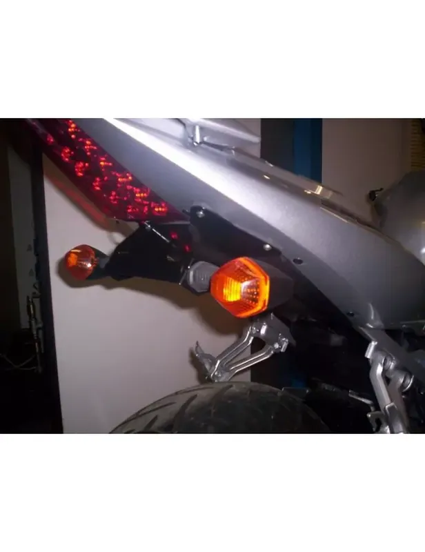 Support de plaque R&G RACING pour SV650 '03-06, SV1000 '03-08 Promotion Saisonnière