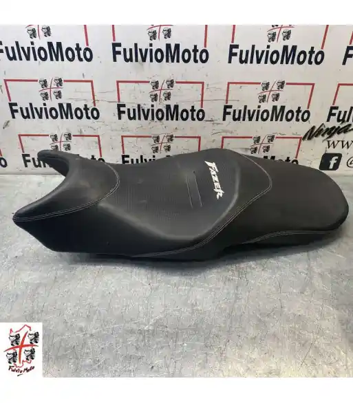 Selle YAMAHA FAZER 600 – 2004 Vente Flash