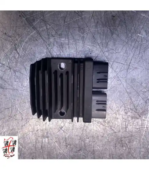 Acheter En Ligne Régulateur HONDA HORNET 750 – 2024