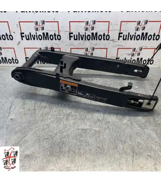 Bras oscillant HONDA HORNET 750 – 2024 Affaire À Saisir