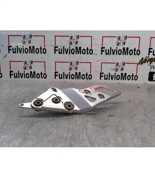 Platine repose pied Droit SUZUKI BANDIT 650 – 2005 Paiement Sécurisé