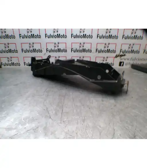 Passage de roue TRIUMPH SPRINT ST 1050 – 2000 Offre Limitée