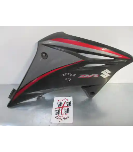 Offre Spéciale Flanc de reservoir droit – SUZUKI DR 125 – 2009