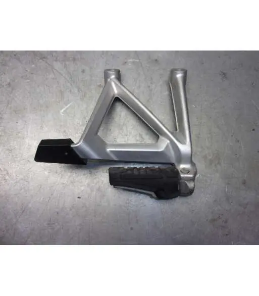 Livraison Express Platine repose pied passager droit – BMW GS 1200 – 2017