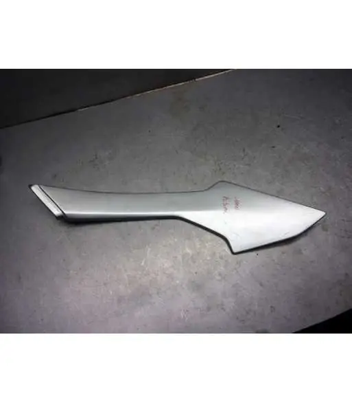 Flanc de selle droit – APRILIA FUTURA 1000 – 2001 Achetez Aujourd&rsquo;hui