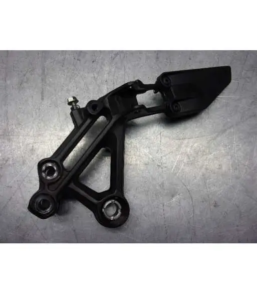Réduction Platine repose pieds avant gauche – KTM DUKE 125 – 2018