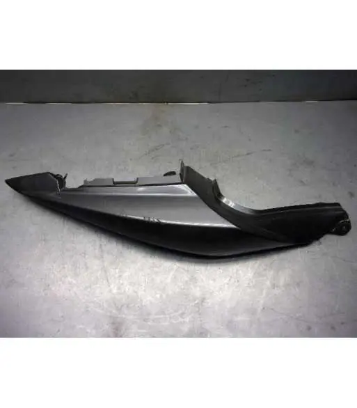 Réduction Flanc de selle droit – SUZUKI SVS 650 – 2012
