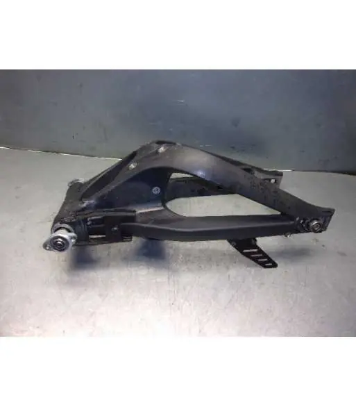 Expédié Aujourd&rsquo;hui Bras oscillant – TRIUMPH DAYTONA 675 – 2008