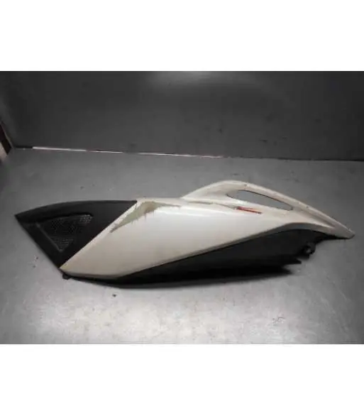 Flanc de selle gauche – APRILIA SRV 850 – 2012 Prix Choc