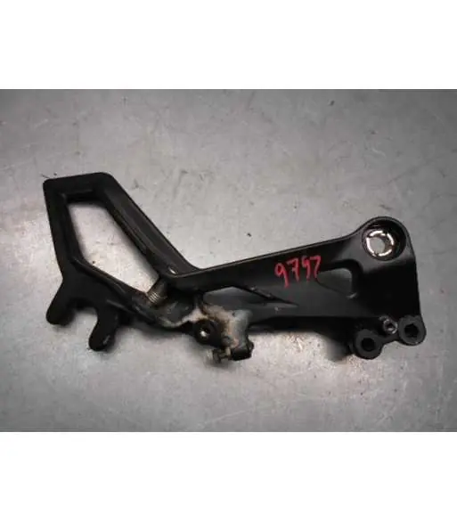 Platine repose pieds avant droite – KTM RC 125 – 2016 Petit Prix