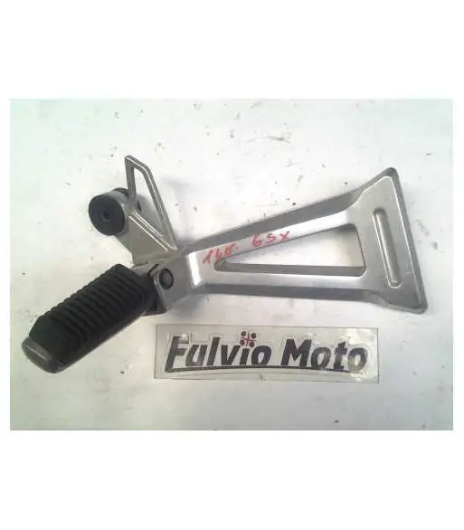 Commander Vite Platine repose pied passager droit – SUZUKI GSX 1400 – 2002