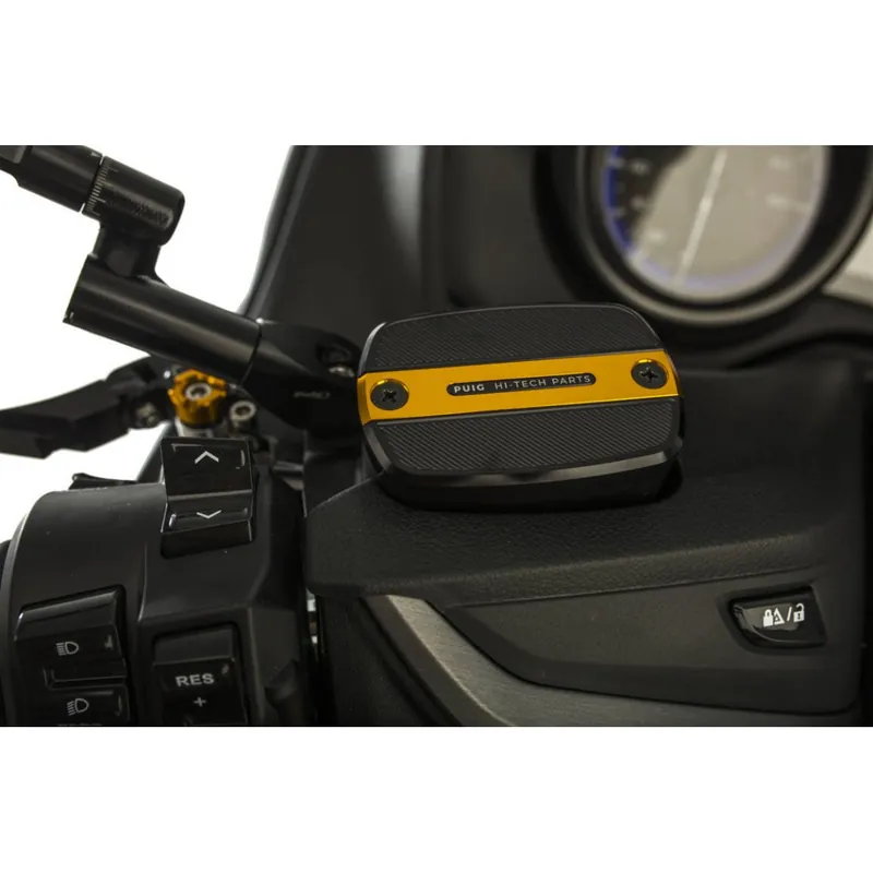 Nouvel Arrivage Couvercles de maitre cylindre Puig TMAX