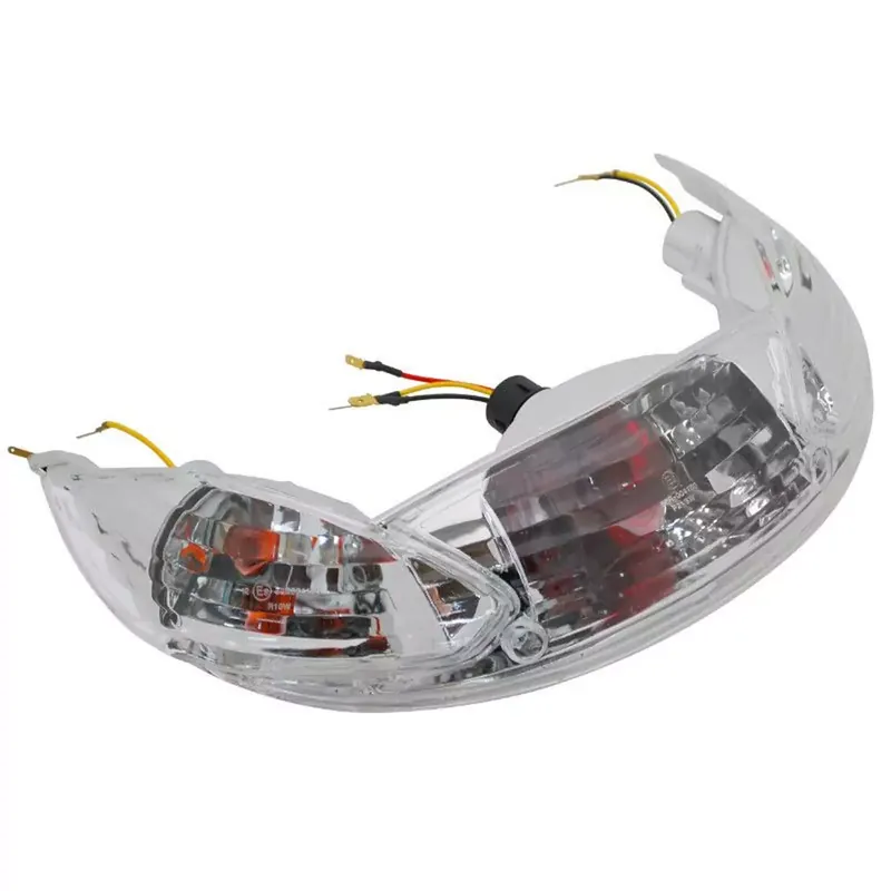 Offre Spéciale Feu arrière Peugeot Vivacity 50 avec clignotants type Lexus transparent
