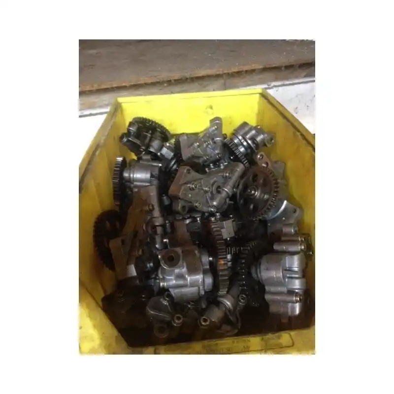 Commande En Gros DUCATI LOTS POMPE A HUILE 25 AU TOTAL