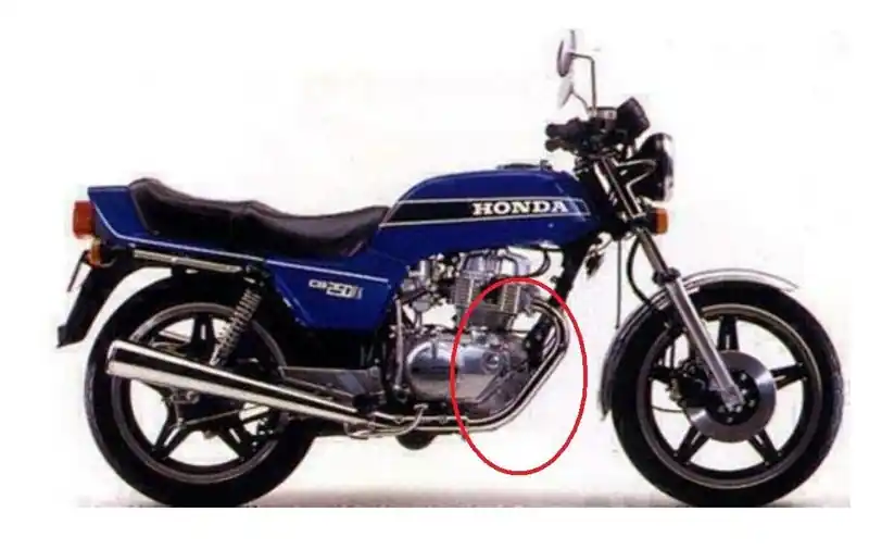 Nouveauté 2 collecteurs chromés répliques de l'origine pour Honda CB250N 1978/84