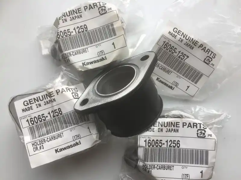 Pipes d'admission pièce d'origine pour Kawasaki GT750 1984-92 Achetez Aujourd&rsquo;hui