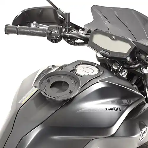 Anneau de fixation Givi pour sacoches de réservoir Yamaha MT-07 (18-) Retour Gratuit